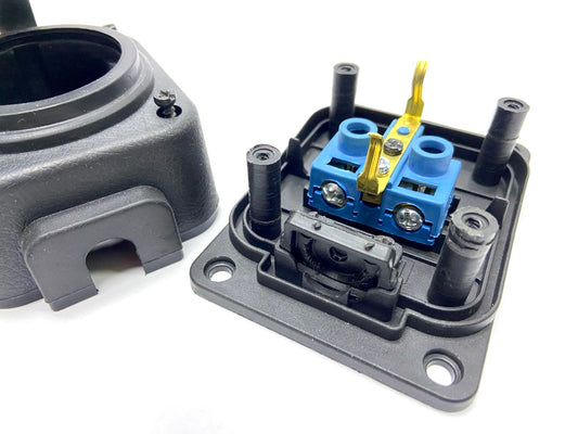 Prise en saillie noire "caoutchouc" 250V, 16A, IP44, SCHUKO 2P+Z, 1KMP-F, Bylion